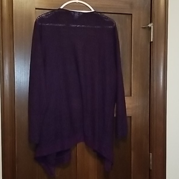 Sweater - Picture 4 of 5